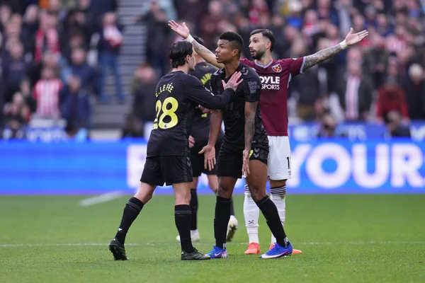 Premier Lig maçı 24 Ocak 2026 'da Londra Stadyumu' nda West Ham United ile Sunderland arasında oynanacak.