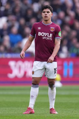 West Ham United 'dan Mateus Fernandes Premier Lig maçı sırasında Londra Stadyumu' nda West Ham United 'a karşı Sunderland, 24 Ocak 2026