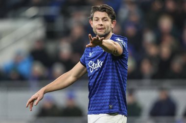 Everton 'dan James Tarkowski, İngiltere' nin Liverpool kenti Hill Dickinson Stadyumu 'nda oynanan Everton-Leeds maçında tepki gösterdi.