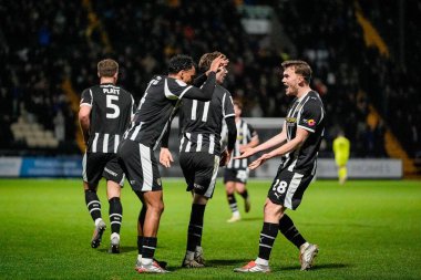 Notts County 'den Jacob Bedeau 27 Ocak 2026' da Nottingham, İngiltere 'deki Meadow Lane' de oynanan Sky Bet League Two maçında 1-1 'lik galibiyetini kutluyor.