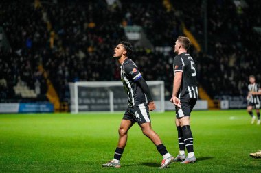 Notts County 'den Jacob Bedeau 27 Ocak 2026' da Nottingham, İngiltere 'deki Meadow Lane' de oynanan Sky Bet League Two maçında 1-1 'lik galibiyetini kutluyor.