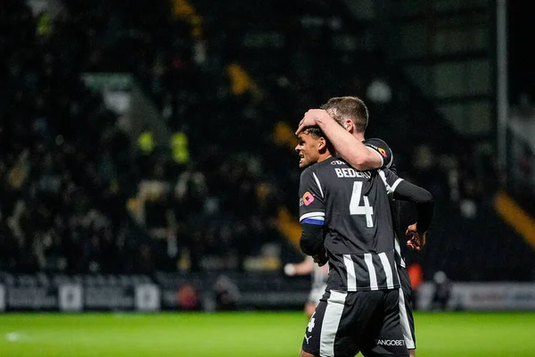 Notts County 'den Jacob Bedeau 27 Ocak 2026' da Nottingham, İngiltere 'deki Meadow Lane' de oynanan Sky Bet League Two maçında 1-1 'lik galibiyetini kutluyor.