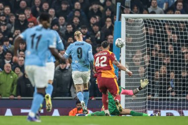 Manchester City 'den Erling Haaland 28 Ocak 2026' da Manchester City, Manchester Stadyumu, İngiltere 'de oynanan 8 maçta UEFA Şampiyonlar Ligi Maçı' nda 1-0 öne geçti.