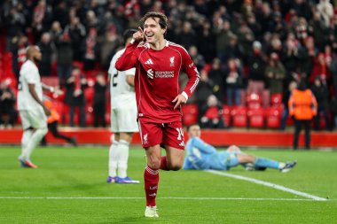 Liverpool 'lu Federico Chiesa, 28 Ocak 2026 tarihinde Liverpool, Liverpool' da oynanan 8 maçta UEFA Şampiyonlar Ligi Maçı 'nı 6-0 kazanma hedefini kutluyor.