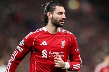 Liverpool şampiyonu Dominik Szoboszlai, 28 Ocak 2026 tarihinde Liverpool, Liverpool 'da oynanan 8 maçta Liverpool - Qarabag FK maçında