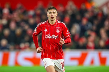 Nottingham Ormanı 'ndan Nicolas Dominguez UEFA Avrupa Ligi Maçı sırasında Nottingham Ormanı' nın Ferencvaros 'a açtığı davada 29 Ocak 2026' da Nottingham, İngiltere 'de karşı karşıya geldi.