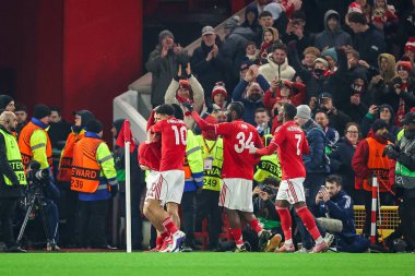 Nottingham Ormanı 'ndan James McAtee, UEFA Avrupa Ligi Maçı 8' de 4-0 'lık penaltı golünü Nottingham Ormanı Ferencvaros' a karşı City Ground, Nottingham, İngiltere 'de 29 Ocak 2026' da kutluyor.