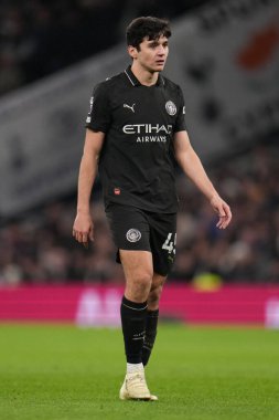 Manchester City 'den Abdukodir Khusanov Premier League maçı sırasında Tottenham Hotspur Manchester City' ye karşı Tottenham Hotspur Stadyumu, Londra, 1 Şubat 2026