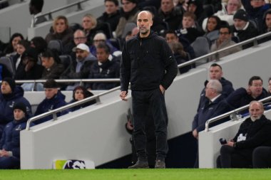 Premier Lig karşılaşmasında Manchester City 'nin antrenörü Pep Guardiola Tottenham Hotspur' a karşı Manchester City Tottenham Hotspur Stadyumu, Londra, 1 Şubat 2026
