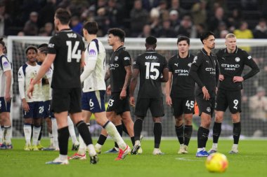 Manchester City oyuncuları Premier League maçında Tottenham Hotspur Manchester City 'ye karşı Tottenham Hotspur Stadyumu, Londra, 1 Şubat 2026