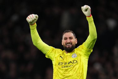 Manchester City 'den Gianluigi Donnarumma, 1 Şubat 2026' da Tottenham Hotspur 'a karşı Manchester City' de oynanan Premier League maçında 2-0 önde gidiyor.