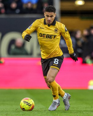 Wolverhampton Wanderers 'dan Joao Gomes Premier League maçı sırasında Wolverhampton Wanderers, Molineux, Wolverhampton' da Bournemouth 'a karşı, 31 Ocak 2026