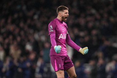 Tottenham Hotspur 'dan Guglielmo Vicario, 1 Şubat 2026' da Tottenham Hotspur 'a karşı Manchester City' de oynanan Premier League maçında eşitliği kutladı.