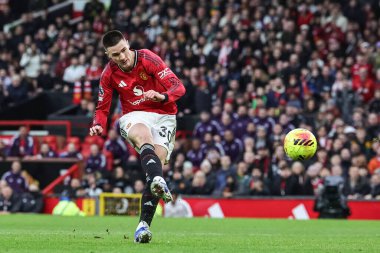 Manchester United 'dan Benjamin Sesko Premier League maçında 3-2 öne geçiyor Manchester United Fulham' a karşı Old Trafford, Manchester, İngiltere, 1 Şubat 2026