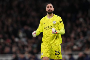 Manchester City 'den Gianluigi Donnarumma Premier Lig karşılaşmasında Tottenham Hotspur Manchester City' ye karşı Tottenham Hotspur Stadyumu, Londra, 1 Şubat 202