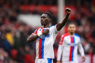 Kristal Saray 'dan İsmaila Sarr, İngiltere' nin Nottingham şehrinde 1 Şubat 2026 'da oynanan Premier Lig maçı sırasında Nottingham Forest' a karşı Crystal Palace maçında attığı penaltı golünü kutluyor.