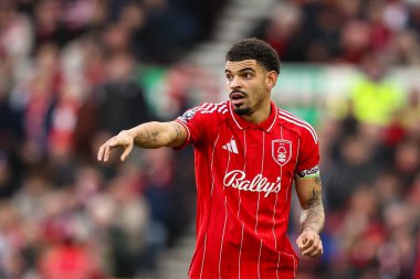 Nottingham Ormanı 'ndan Morgan Gibbs-White, 1 Şubat 2026' da İngiltere 'nin Nottingham City Ground kentinde oynanan Premier League maçı sırasında takımına talimat verdi.