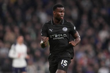 Manchester City 'den Marc Guehi. Premier Lig maçı sırasında Tottenham Hotspur Manchester City 'ye karşı Tottenham Hotspur Stadyumu, Londra, 1 Şubat 2026
