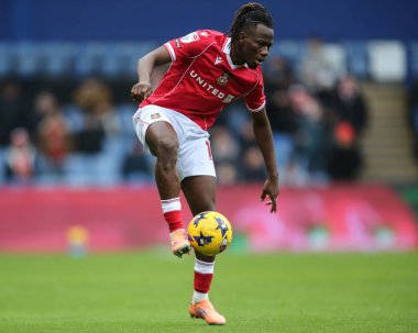 Wrexham 'dan Issa Kabore, 31 Ocak 2026' da İngiltere 'nin Hillsborough kentinde oynanan Sheffield Wednesday-Wrexham maçında topu kontrol ediyor.