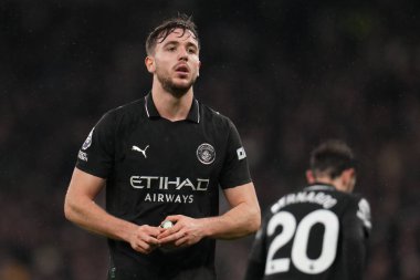 Manchester City 'den Nico Gonzalez Premier Lig maçı sırasında Tottenham Hotspur Manchester City' ye karşı Tottenham Hotspur Stadyumu, Londra, 1 Şubat 2026