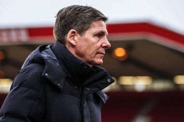 Kristal Saray 'ın yöneticisi Premier Lig maçı sırasında Nottingham Forest, Kristal Saray' a karşı City Ground, Nottingham, İngiltere, 1 Şubat 2026 'da geldi.