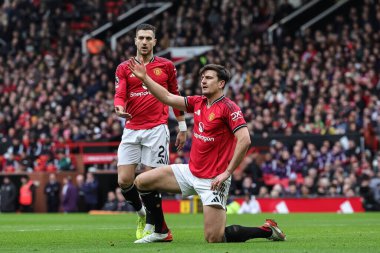 Manchester United takımından Harry Maguire, Manchester United 'ın 1 Şubat 2026' da Old Trafford, Manchester 'da Fulham' a karşı oynadığı Premier League maçında faul yaptıktan sonra tepki gösterdi.