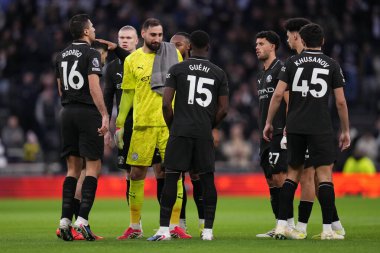 Manchester City oyuncuları Premier League maçında Tottenham Hotspur Manchester City 'ye karşı Tottenham Hotspur Stadyumu, Londra, 1 Şubat 2026