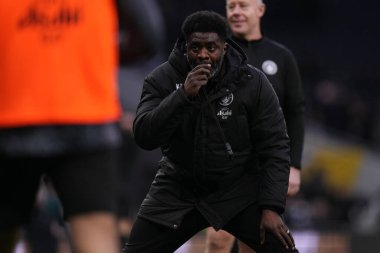 Kolo Toure Premier Lig maçında yardımcı antrenör Tottenham Hotspur Manchester City 'ye karşı Tottenham Hotspur Stadyumu, Londra, 1 Şubat 2026