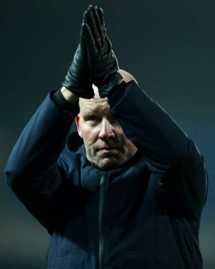 Sheffield 'in teknik direktörü Henrik Pedersen, 3 Şubat 2026' da İngiltere 'nin Blackburn kentinde Çarşamba günü oynanan Blackburn Rovers-Sheffield maçından sonra oynanan 1-0 yenilgi sonrasında taraftarlarını alkışladı.