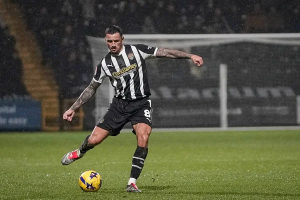 Notts County 'den Oliver Norburn, Notts County - Gillingham maçında Notts County - Meadow Lane, Nottingham, İngiltere' de 3 Şubat 2026 'da pas attı.