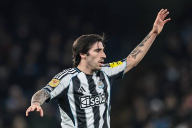 Newcastle United takımından Sandro Tonali, 4 Şubat 2026 tarihinde Etihad Stadyumu 'nda oynanan ve Manchester City' nin Newcastle United 'a karşı oynadığı ikinci yarı final maçında tepki gösterdi.