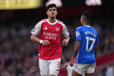 Arsenal takımından Piero Hincapie, İngiltere 'nin Emirates kentinde oynanan Premier Lig karşılaşmasında Arsenal ile Sunderland karşı karşıya geldi.