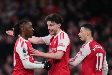 Arsenal 'den Declan Rice ve Arsenal' den Eberechi Eze, 7 Şubat 2026 tarihinde İngiltere 'nin Emirates kentinde oynanan Premier League karşılaşmasında Arsenal ile Sunderland karşı karşıya geldiler.