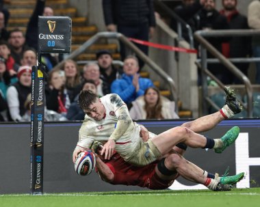 İngiltere 'den Tommy Freeman, 7 Şubat 2026' da İngiltere 'nin Allianz Stadyumu' nda Galler 'e karşı oynadığı Guinness Altı Milletler 2026 maçında sahaya çıkıyor.