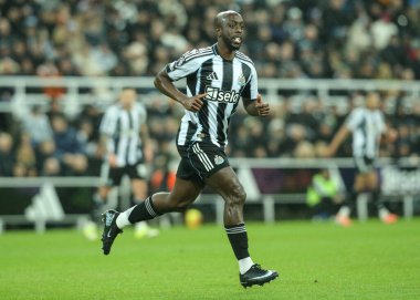 Newcastle United takımından Yoane Wissa Premier League karşılaşmasında Newcastle United, Brentford 'a karşı St. James' s Park, Newcastle, İngiltere