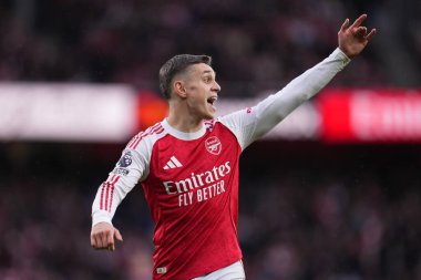 Arsenal 'den Leandro Trossard, İngiltere' nin Emirates kentinde oynanan Premier Lig karşılaşmasında Arsenal ile Sunderland karşı karşıya geldi.