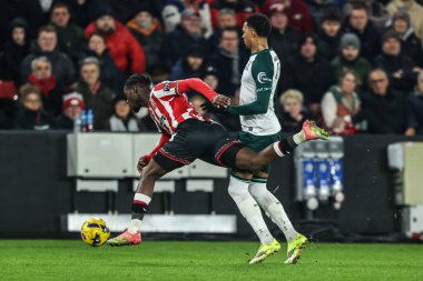Middlesbrough 'dan Morgan Whittaker, Sheffield United takımının oyuncusu Femi Seriki tarafından 9 Şubat 2026' da Bramall Lane, Sheffield, Birleşik Krallık 'ta oynanan 