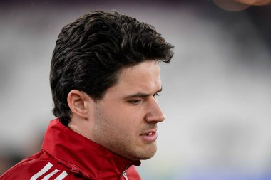 Manchester United kalecisi Senne Lammens Premier League maçında 10 Şubat 2026 'da Londra, İngiltere' de oynanan Manchester United - West Ham United maçında ısınma turunda