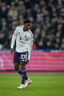 Manchester United 'dan Kobbie Mainoo Premier League maçı sırasında 10 Şubat 2026' da Londra 'daki Londra Stadyumu' nda West Ham United ile Manchester United karşı karşıya geldi.