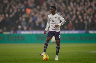 Manchester United 'dan Kobbie Mainoo Premier League maçı sırasında 10 Şubat 2026' da Londra 'daki Londra Stadyumu' nda West Ham United ile Manchester United karşı karşıya geldi.