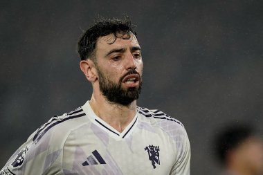 Manchester United 'dan Bruno Fernandes, Premier League maçı sırasında 10 Şubat 2026' da Londra 'daki Londra Stadyumu' nda West Ham United 'a karşı Manchester United maçında