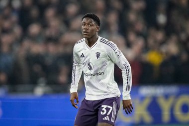 Manchester United 'dan Kobbie Mainoo Premier League maçı sırasında 10 Şubat 2026' da Londra 'daki Londra Stadyumu' nda West Ham United ile Manchester United karşı karşıya geldi.