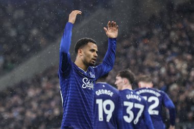 Everton 'dan Iliman Ndiaye, 10 Şubat 2026 tarihinde İngiltere' nin Liverpool kentindeki Hill Dickinson Stadyumu 'nda oynanan Premier League maçında 1-0' lık galibiyet golünü kutluyor.