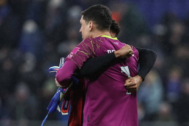 Bournemouth kalecisi Corce Petroviç, 10 Şubat 2026 tarihinde Liverpool 'daki Hill Dickinson Stadyumu' nda oynanan Premier League karşılaşmasında Bournemouth 'lu James Hill' i kucakladı.