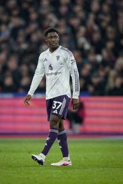 Manchester United 'dan Kobbie Mainoo Premier League maçı sırasında 10 Şubat 2026' da Londra 'daki Londra Stadyumu' nda West Ham United ile Manchester United karşı karşıya geldi.