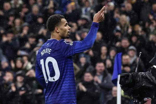 Everton 'dan Iliman Ndiaye, 10 Şubat 2026 tarihinde İngiltere' nin Liverpool kentindeki Hill Dickinson Stadyumu 'nda oynanan Premier League maçında 1-0' lık galibiyet golünü kutluyor.