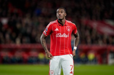 Nottingham Ormanı 'ndan Callum Hudson-Odoi Premier League maçı sırasında Nottingham Forest, Wolverhampton Wanderers' a karşı 11 Şubat 2026 'da Nottingham, İngiltere' de oynandı.