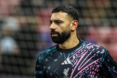 Liverpool 'dan Mohamed Salah, Premier League maçı sırasında 11 Şubat 2026' da İngiltere 'nin Sunderland şehrinde Liverpool Stadyumu' nda oynanan maç öncesi ısınma maçında
