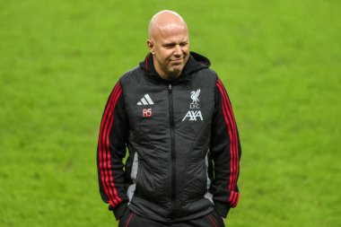 Liverpool 'un Arne Slot teknik direktörü, 11 Şubat 2026' da İngiltere 'nin Sunderland-Liverpool Stadyumu' nda oynanan Premier League maçı sırasında geldi.