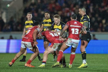 York Şövalyeleri 'nden Jack Martin, 12 Şubat 2026' da İngiltere 'nin Lincoln şehrindeki LNER Halk Stadyumu' nda oynanan Betfred Süper Lig 1. Raundu karşılaşmasında Hull KR 'dan Jack Brown' a daldı.